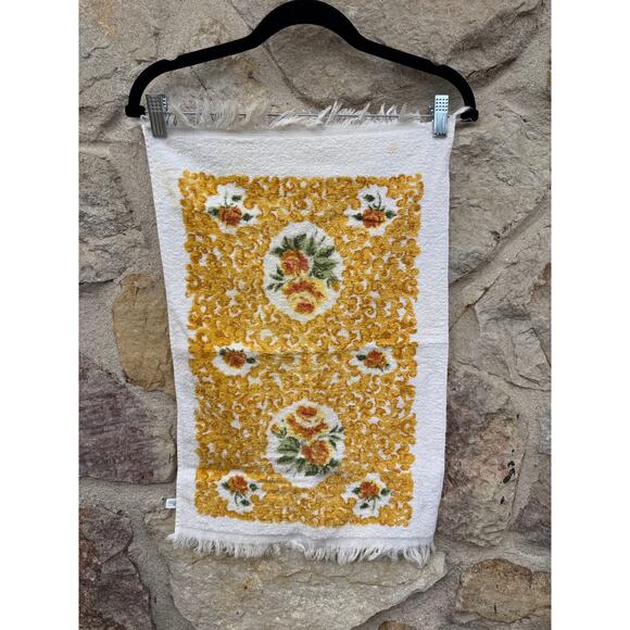 Vintage cannon yellow and gold rose hand towel - Picture 7 of 11